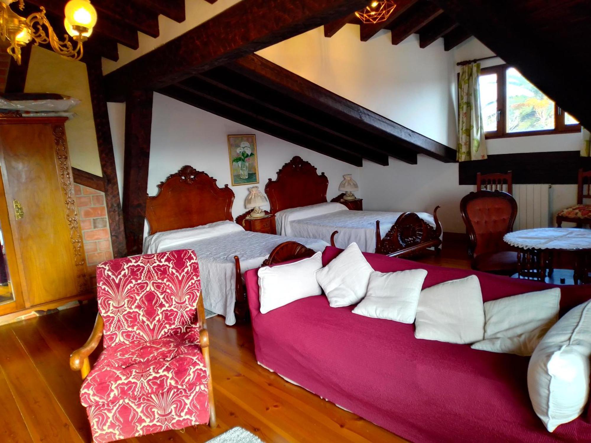 Villa Casa Mari Paz Trasvia Comillas Exterior foto